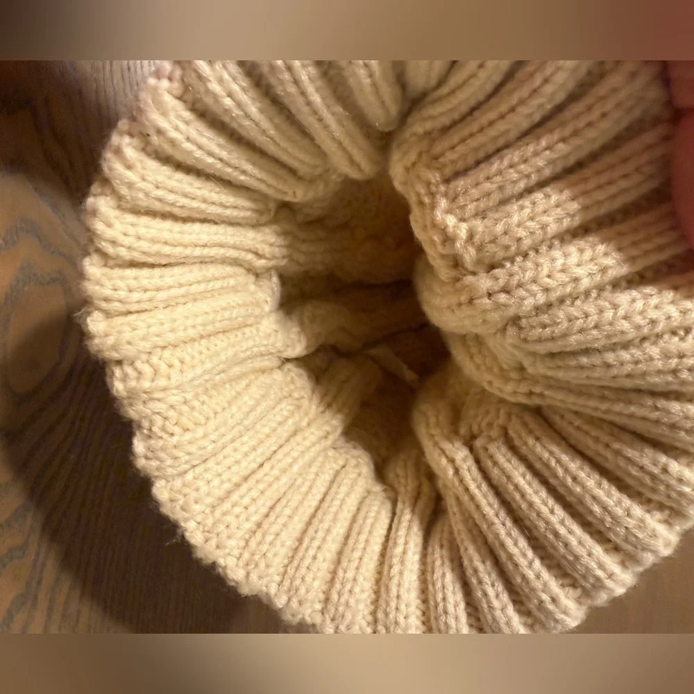 Neff Unisex Adult Kaycee Beanie OSFA Ivory Pom Pom Cable Knit